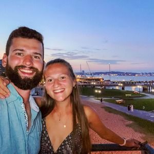 Meet your Posher, Cynthia